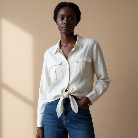 sofia by sofia vergara Tops - NWT Linen Blend Tie Up Top